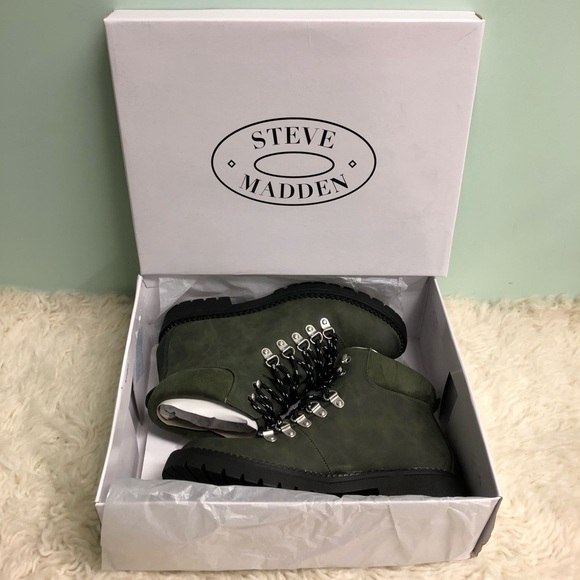 Steve Madden | Women’s Radiant Hiking Boots | Olive Green | Size 37 - Picture 6 of 7